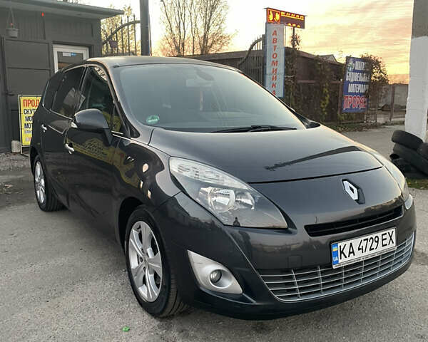 Серый Рено Гранд Сценик, объемом двигателя 1.46 л и пробегом 261 тыс. км за 6550 $, фото 5 на Automoto.ua