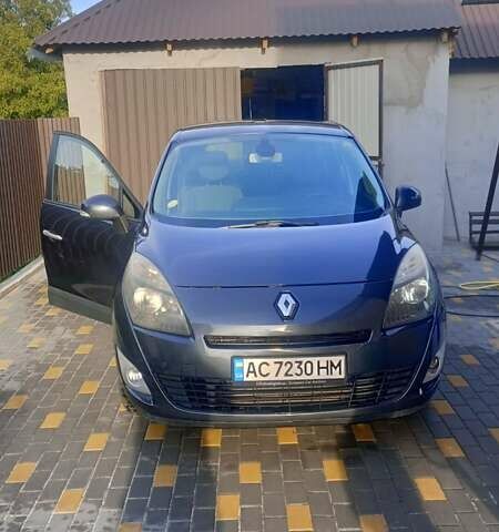 Серый Рено Гранд Сценик, объемом двигателя 1.46 л и пробегом 209 тыс. км за 6900 $, фото 21 на Automoto.ua