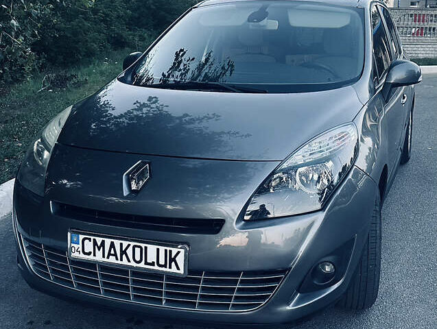 Сірий Рено Гранд Сценік, об'ємом двигуна 1.5 л та пробігом 297 тис. км за 7500 $, фото 4 на Automoto.ua