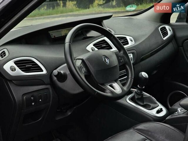 Серый Рено Гранд Сценик, объемом двигателя 2 л и пробегом 290 тыс. км за 6900 $, фото 16 на Automoto.ua