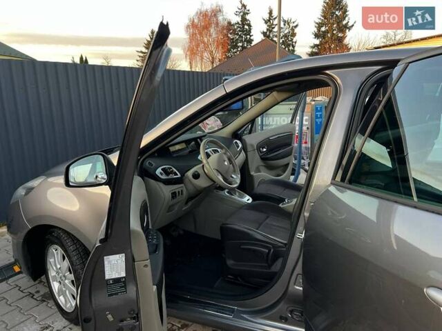 Сірий Рено Гранд Сценік, об'ємом двигуна 1.46 л та пробігом 254 тис. км за 7300 $, фото 8 на Automoto.ua