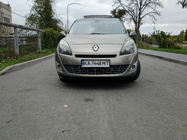 Сірий Рено Гранд Сценік, об'ємом двигуна 1.5 л та пробігом 348 тис. км за 7800 $, фото 20 на Automoto.ua