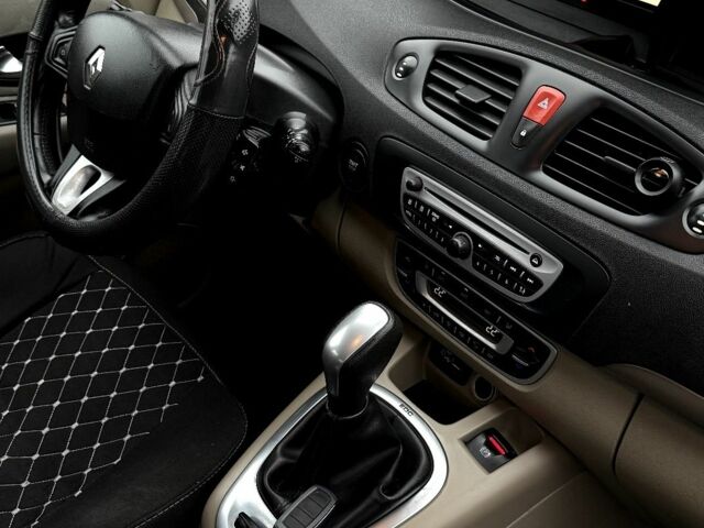 Серый Рено Гранд Сценик, объемом двигателя 1.5 л и пробегом 317 тыс. км за 7250 $, фото 2 на Automoto.ua