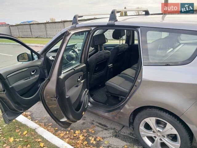 Серый Рено Гранд Сценик, объемом двигателя 1.5 л и пробегом 188 тыс. км за 8300 $, фото 54 на Automoto.ua