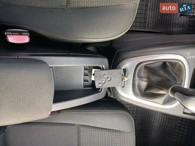 Серый Рено Гранд Сценик, объемом двигателя 1.5 л и пробегом 188 тыс. км за 8300 $, фото 25 на Automoto.ua