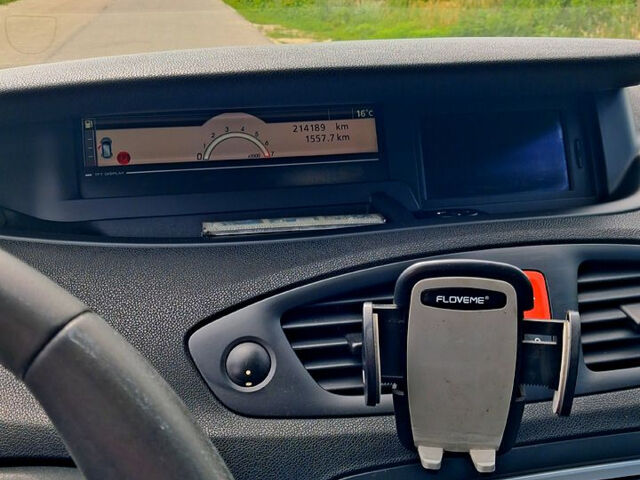 Сірий Рено Гранд Сценік, об'ємом двигуна 1.4 л та пробігом 215 тис. км за 6700 $, фото 2 на Automoto.ua