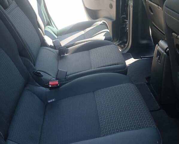 Серый Рено Гранд Сценик, объемом двигателя 2 л и пробегом 190 тыс. км за 8400 $, фото 12 на Automoto.ua