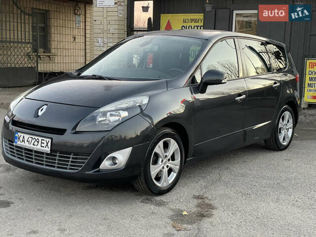 Серый Рено Гранд Сценик, объемом двигателя 1.46 л и пробегом 261 тыс. км за 6550 $, фото 11 на Automoto.ua