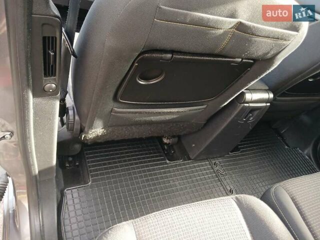 Серый Рено Гранд Сценик, объемом двигателя 1.5 л и пробегом 188 тыс. км за 8300 $, фото 31 на Automoto.ua