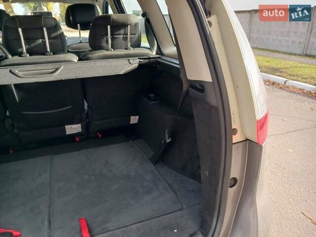 Серый Рено Гранд Сценик, объемом двигателя 1.5 л и пробегом 188 тыс. км за 8300 $, фото 39 на Automoto.ua