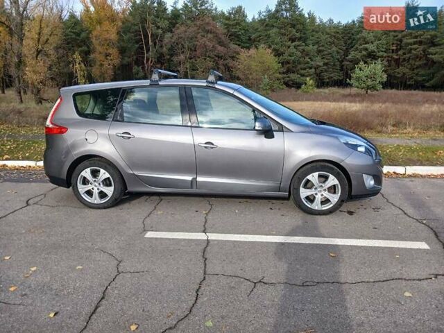 Серый Рено Гранд Сценик, объемом двигателя 1.5 л и пробегом 188 тыс. км за 8300 $, фото 10 на Automoto.ua