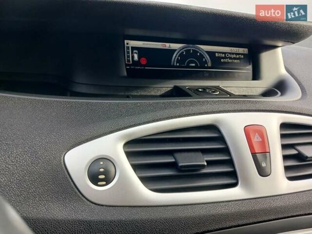 Серый Рено Гранд Сценик, объемом двигателя 1.5 л и пробегом 188 тыс. км за 8300 $, фото 21 на Automoto.ua