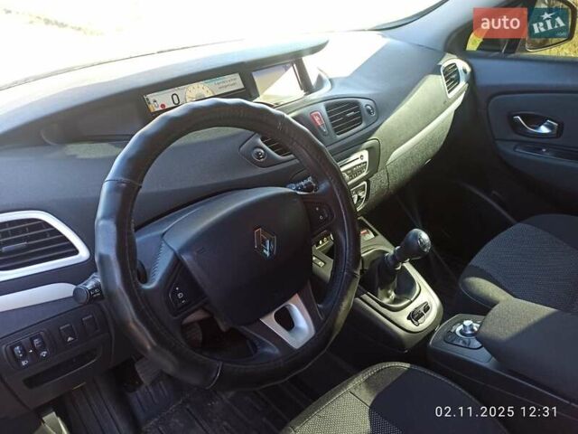 Сірий Рено Гранд Сценік, об'ємом двигуна 1.4 л та пробігом 248 тис. км за 6700 $, фото 15 на Automoto.ua