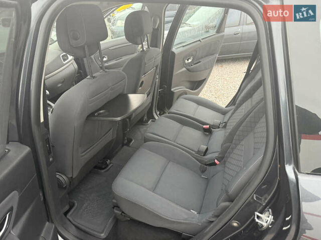 Серый Рено Гранд Сценик, объемом двигателя 1.46 л и пробегом 228 тыс. км за 6500 $, фото 11 на Automoto.ua