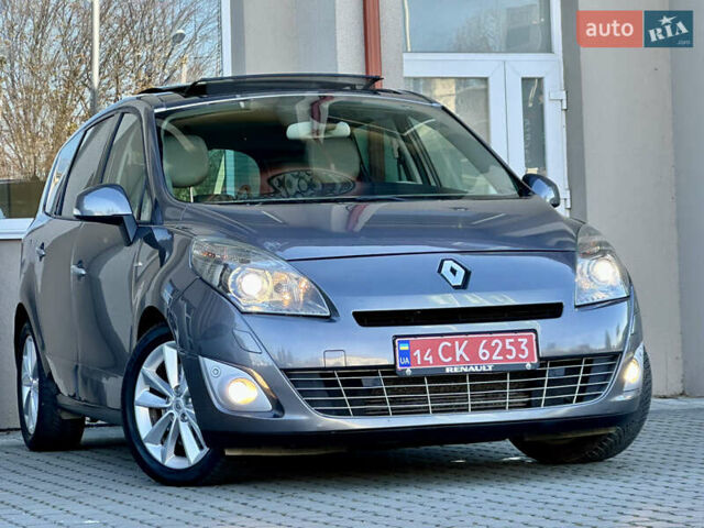 Серый Рено Гранд Сценик, объемом двигателя 2 л и пробегом 244 тыс. км за 7800 $, фото 8 на Automoto.ua