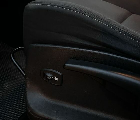 Серый Рено Гранд Сценик, объемом двигателя 1.5 л и пробегом 244 тыс. км за 7500 $, фото 11 на Automoto.ua