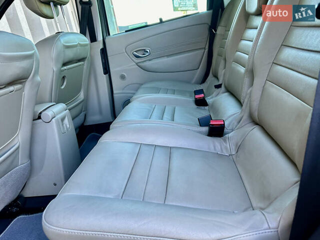 Серый Рено Гранд Сценик, объемом двигателя 2 л и пробегом 244 тыс. км за 7800 $, фото 27 на Automoto.ua