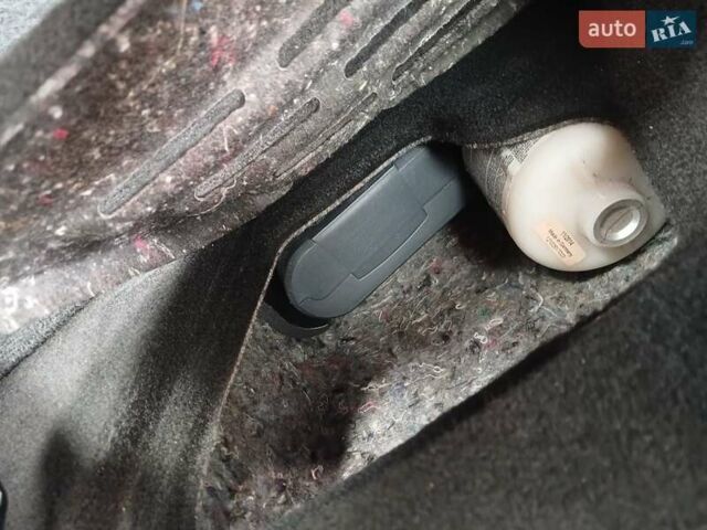 Серый Рено Гранд Сценик, объемом двигателя 1.5 л и пробегом 188 тыс. км за 8300 $, фото 43 на Automoto.ua