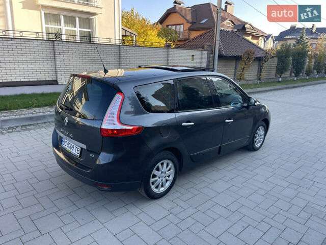 Серый Рено Гранд Сценик, объемом двигателя 1.5 л и пробегом 300 тыс. км за 5999 $, фото 11 на Automoto.ua