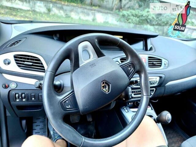 Серый Рено Гранд Сценик, объемом двигателя 1.4 л и пробегом 247 тыс. км за 7200 $, фото 7 на Automoto.ua