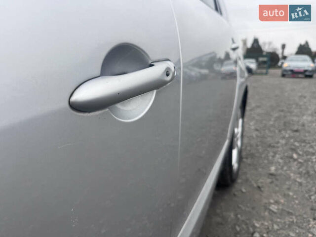 Серый Рено Гранд Сценик, объемом двигателя 1.5 л и пробегом 230 тыс. км за 7300 $, фото 12 на Automoto.ua