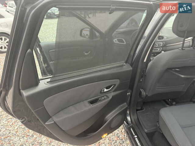 Серый Рено Гранд Сценик, объемом двигателя 1.46 л и пробегом 228 тыс. км за 6500 $, фото 12 на Automoto.ua