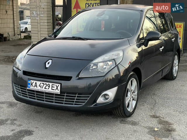 Серый Рено Гранд Сценик, объемом двигателя 1.46 л и пробегом 261 тыс. км за 6550 $, фото 12 на Automoto.ua