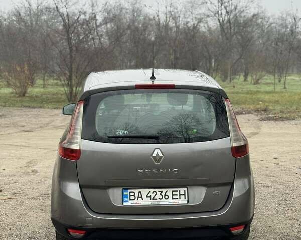 Сірий Рено Гранд Сценік, об'ємом двигуна 1.5 л та пробігом 255 тис. км за 7500 $, фото 8 на Automoto.ua