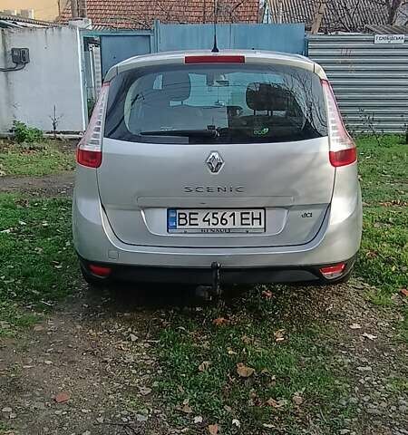 Серый Рено Гранд Сценик, объемом двигателя 1.46 л и пробегом 244 тыс. км за 7700 $, фото 6 на Automoto.ua