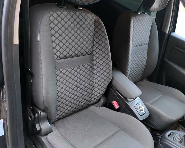 Серый Рено Гранд Сценик, объемом двигателя 1.4 л и пробегом 247 тыс. км за 7200 $, фото 12 на Automoto.ua