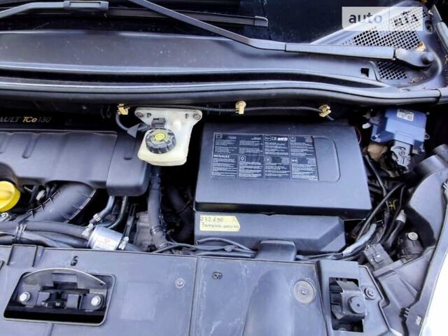 Серый Рено Гранд Сценик, объемом двигателя 1.4 л и пробегом 247 тыс. км за 7200 $, фото 5 на Automoto.ua