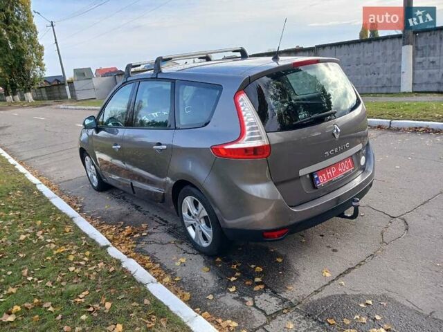 Серый Рено Гранд Сценик, объемом двигателя 1.5 л и пробегом 188 тыс. км за 8300 $, фото 4 на Automoto.ua