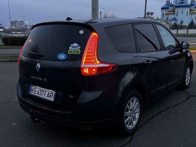 Серый Рено Гранд Сценик, объемом двигателя 1.5 л и пробегом 244 тыс. км за 7500 $, фото 5 на Automoto.ua