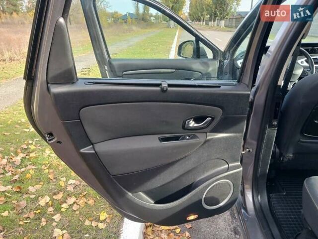 Серый Рено Гранд Сценик, объемом двигателя 1.5 л и пробегом 188 тыс. км за 8300 $, фото 24 на Automoto.ua