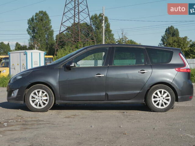 Серый Рено Гранд Сценик, объемом двигателя 1.87 л и пробегом 319 тыс. км за 7900 $, фото 37 на Automoto.ua