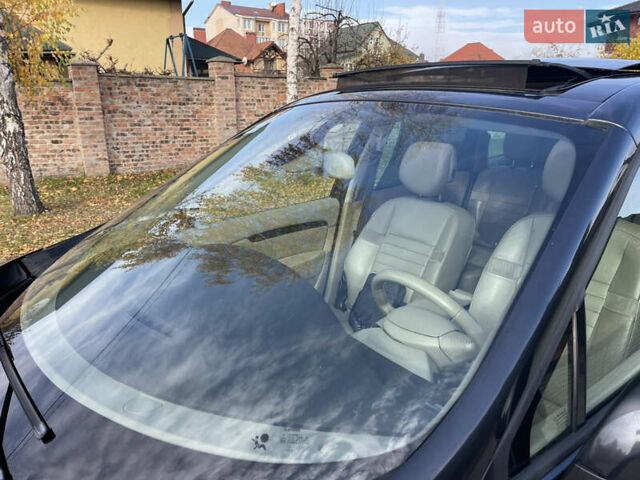 Серый Рено Гранд Сценик, объемом двигателя 1.5 л и пробегом 300 тыс. км за 5999 $, фото 48 на Automoto.ua