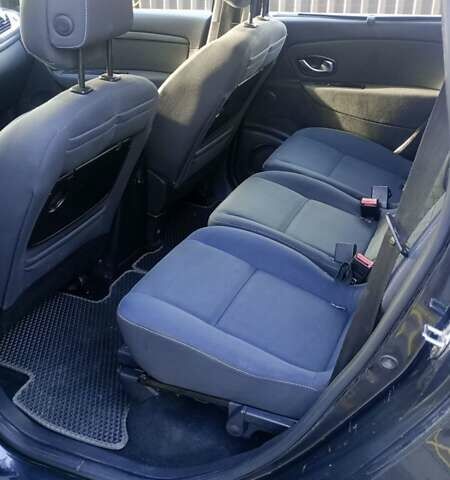 Серый Рено Гранд Сценик, объемом двигателя 1.46 л и пробегом 209 тыс. км за 6900 $, фото 10 на Automoto.ua