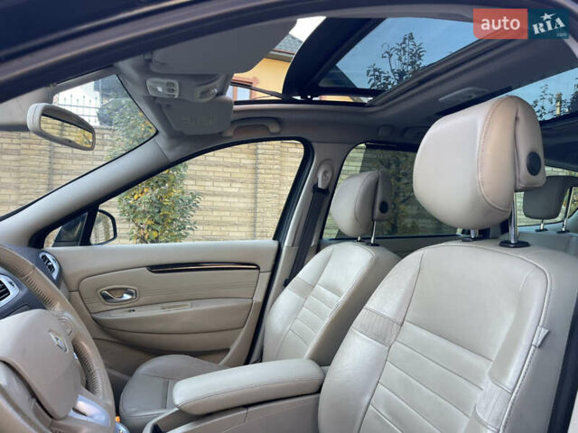 Серый Рено Гранд Сценик, объемом двигателя 1.5 л и пробегом 300 тыс. км за 5999 $, фото 58 на Automoto.ua