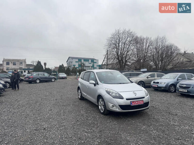 Серый Рено Гранд Сценик, объемом двигателя 1.5 л и пробегом 230 тыс. км за 7300 $, фото 7 на Automoto.ua