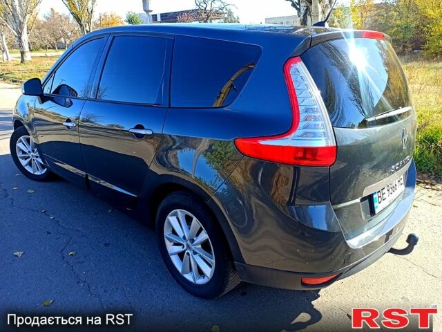 Серый Рено Гранд Сценик, объемом двигателя 1.4 л и пробегом 247 тыс. км за 6700 $, фото 3 на Automoto.ua