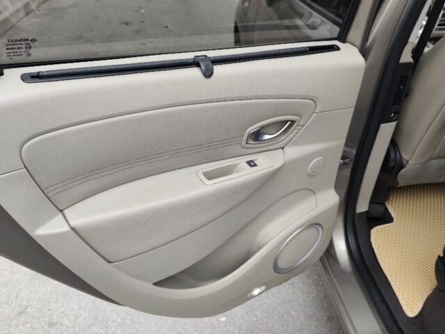 Сірий Рено Гранд Сценік, об'ємом двигуна 1.5 л та пробігом 348 тис. км за 7800 $, фото 13 на Automoto.ua