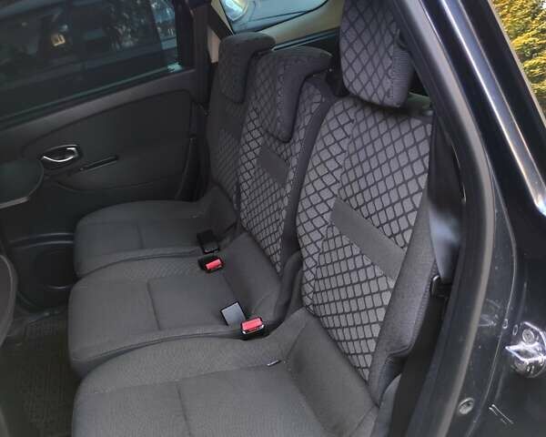 Серый Рено Гранд Сценик, объемом двигателя 1.4 л и пробегом 247 тыс. км за 7200 $, фото 16 на Automoto.ua