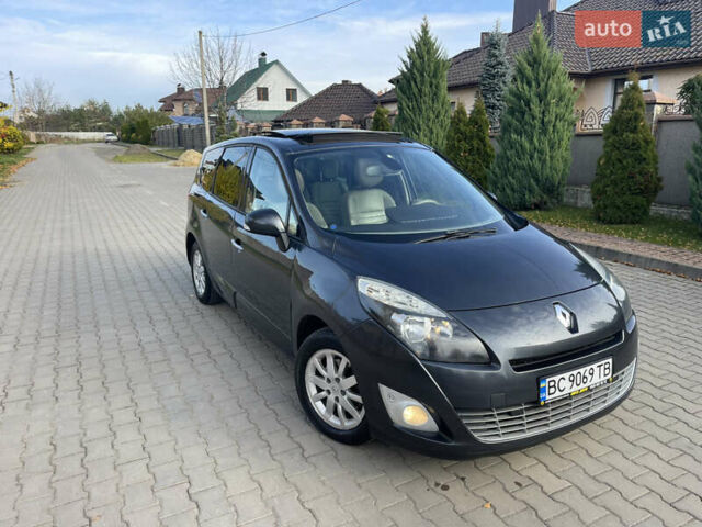 Серый Рено Гранд Сценик, объемом двигателя 1.5 л и пробегом 300 тыс. км за 5999 $, фото 26 на Automoto.ua