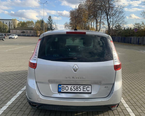 Серый Рено Гранд Сценик, объемом двигателя 1.87 л и пробегом 324 тыс. км за 5700 $, фото 1 на Automoto.ua