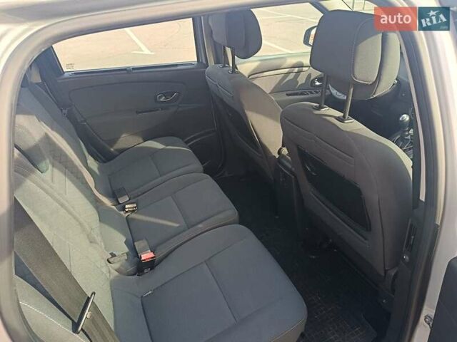 Сірий Рено Гранд Сценік, об'ємом двигуна 1.4 л та пробігом 180 тис. км за 7300 $, фото 11 на Automoto.ua