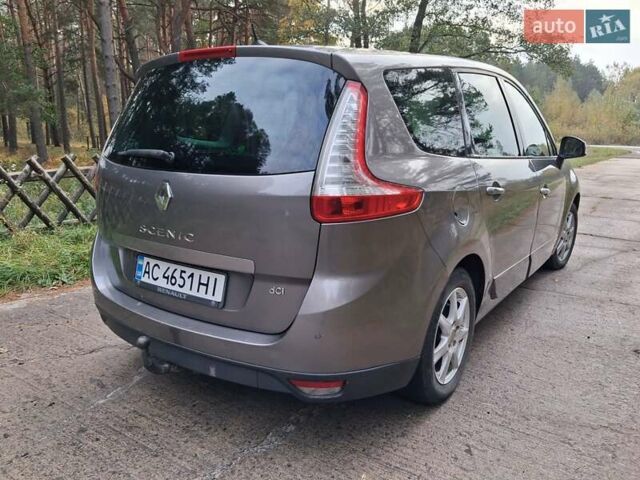 Серый Рено Гранд Сценик, объемом двигателя 1.46 л и пробегом 221 тыс. км за 6800 $, фото 1 на Automoto.ua