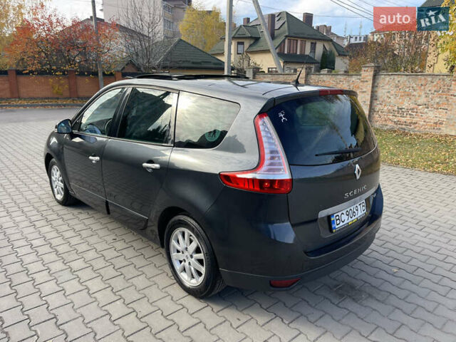 Серый Рено Гранд Сценик, объемом двигателя 1.5 л и пробегом 300 тыс. км за 5999 $, фото 44 на Automoto.ua