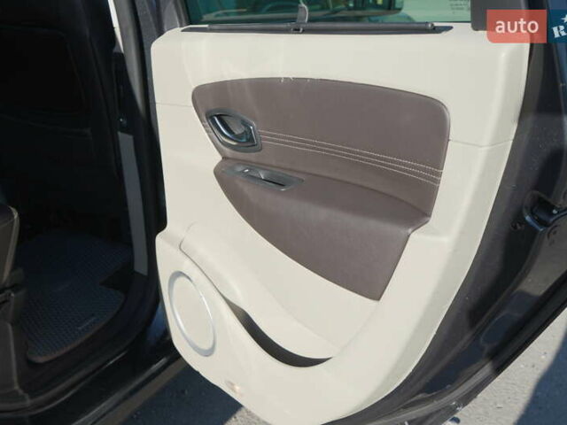 Серый Рено Гранд Сценик, объемом двигателя 1.87 л и пробегом 319 тыс. км за 7900 $, фото 8 на Automoto.ua