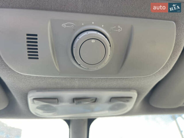 Серый Рено Гранд Сценик, объемом двигателя 1.5 л и пробегом 300 тыс. км за 5999 $, фото 87 на Automoto.ua