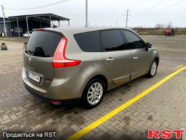 Серый Рено Гранд Сценик, объемом двигателя 1.5 л и пробегом 280 тыс. км за 8000 $, фото 7 на Automoto.ua